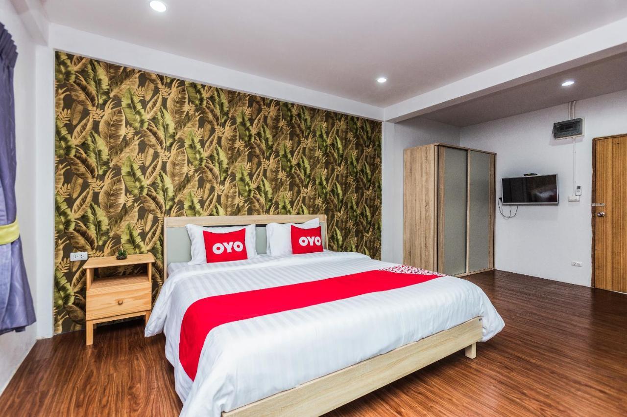 Oyo 435 Frame Residence Phuket Exteriör bild