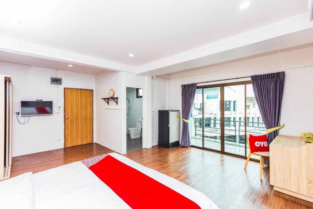 Oyo 435 Frame Residence Phuket Exteriör bild